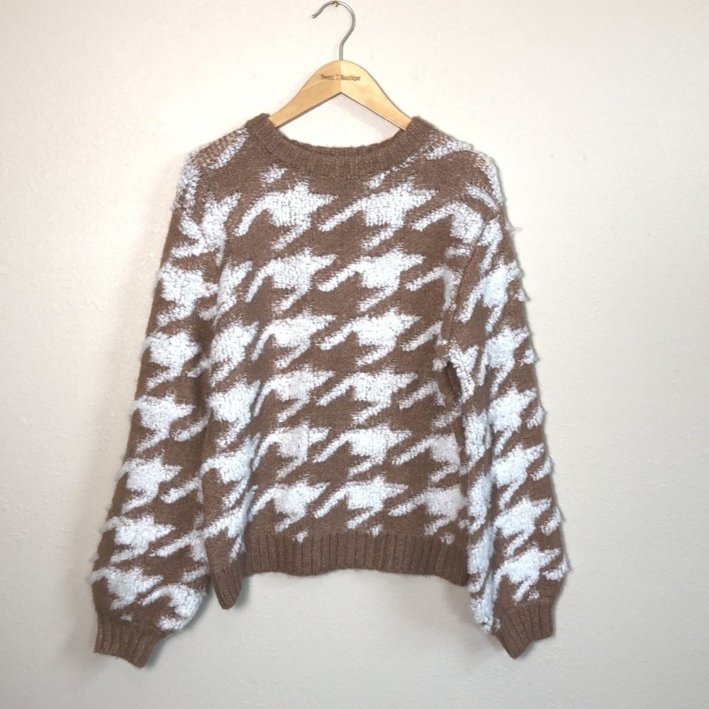 LINE & DOT Revolve Women's XL Plush Houndstooth Cream/Toffee Sweater Cozy NEW
